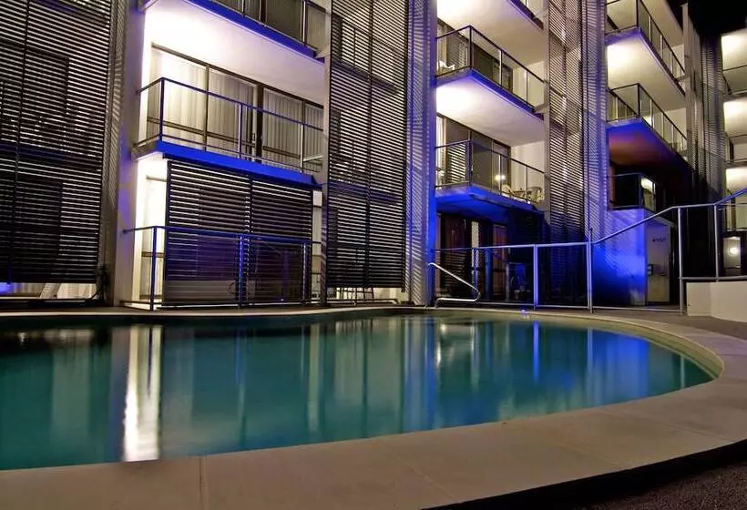 Merrima Court Holidays