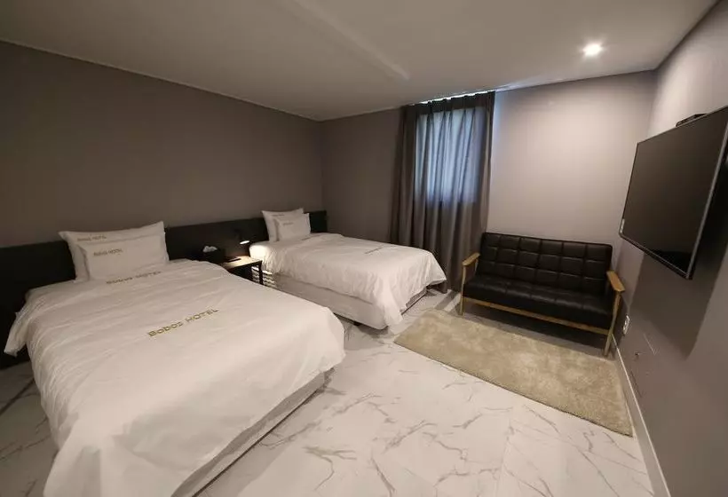 فندق على الطريق Bobos