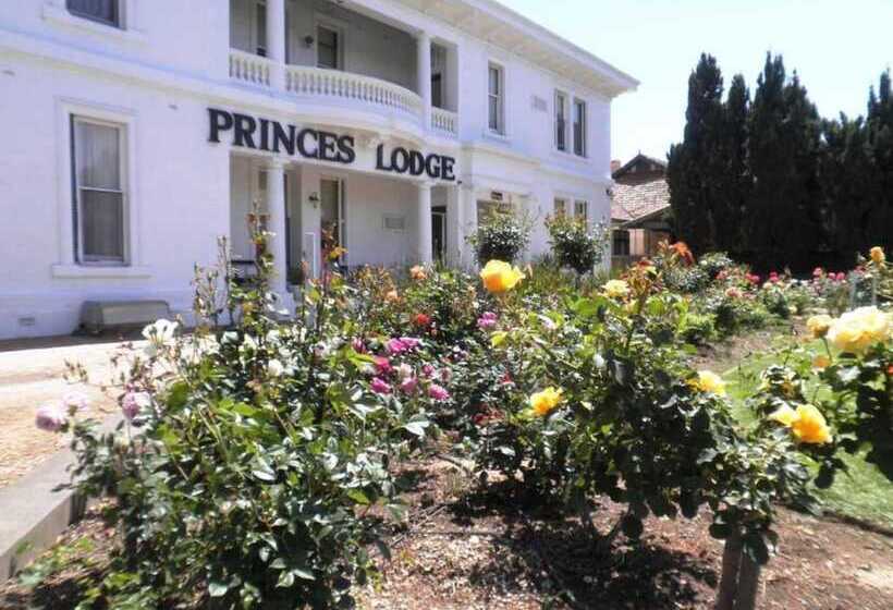 Princes Lodge Motel