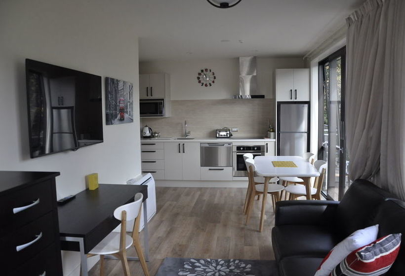 Shetland Court Apartments