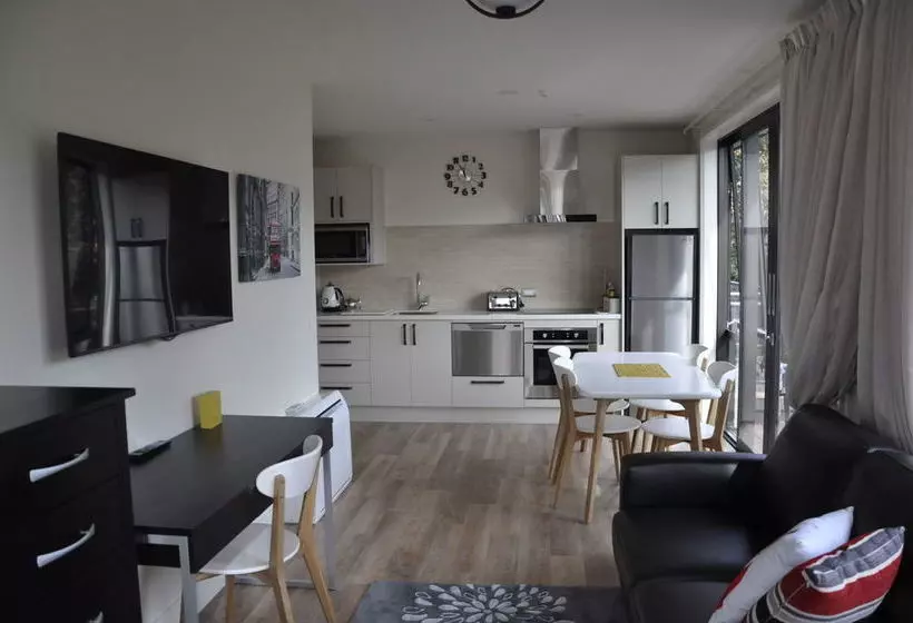 Shetland Court Apartments