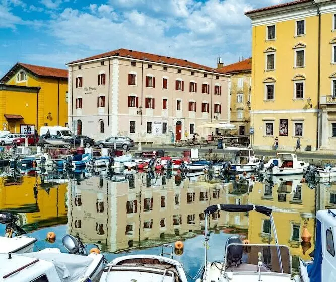 Vila Piranesi Apartments   Parking Included