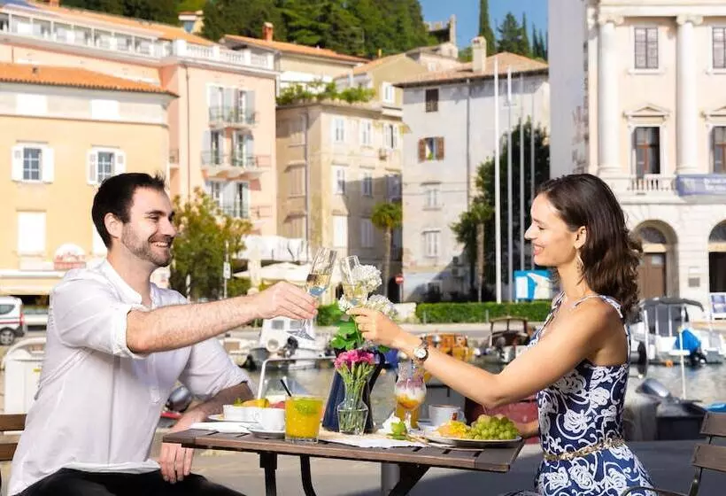 Vila Piranesi Apartments   Parking Included