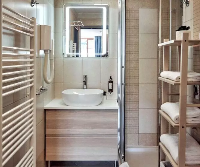 Vila Piranesi Apartments   Parking Included