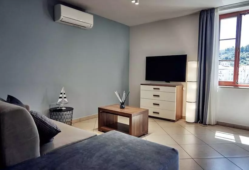 Vila Piranesi Apartments   Parking Included