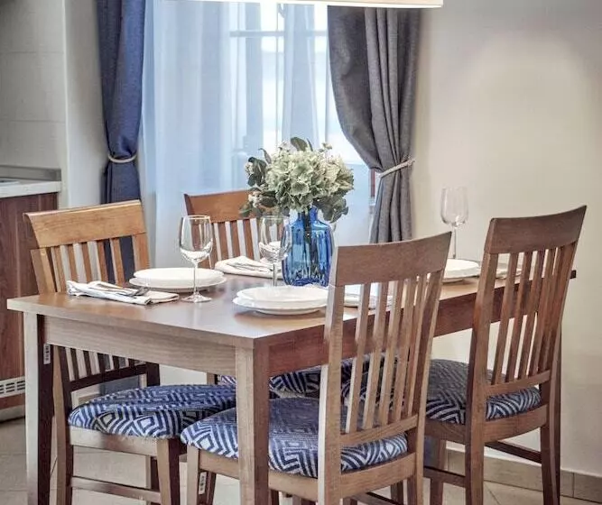 Vila Piranesi Apartments   Parking Included