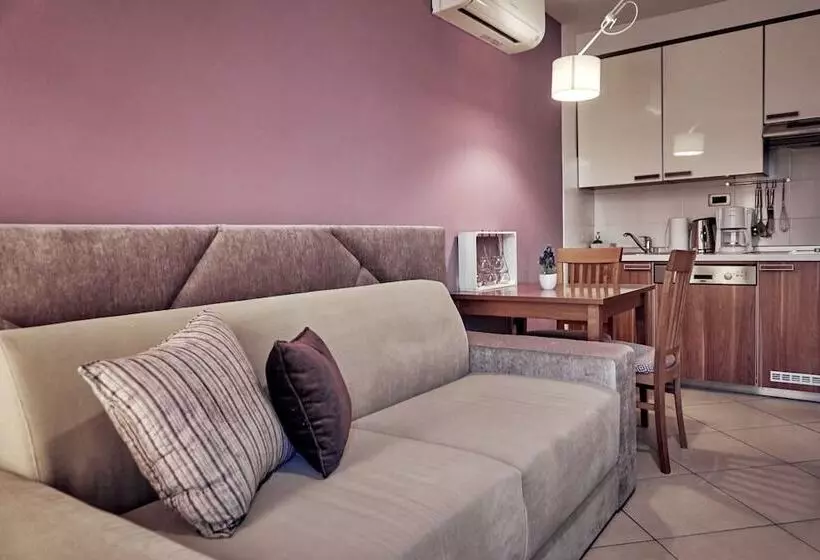 Vila Piranesi Apartments   Parking Included