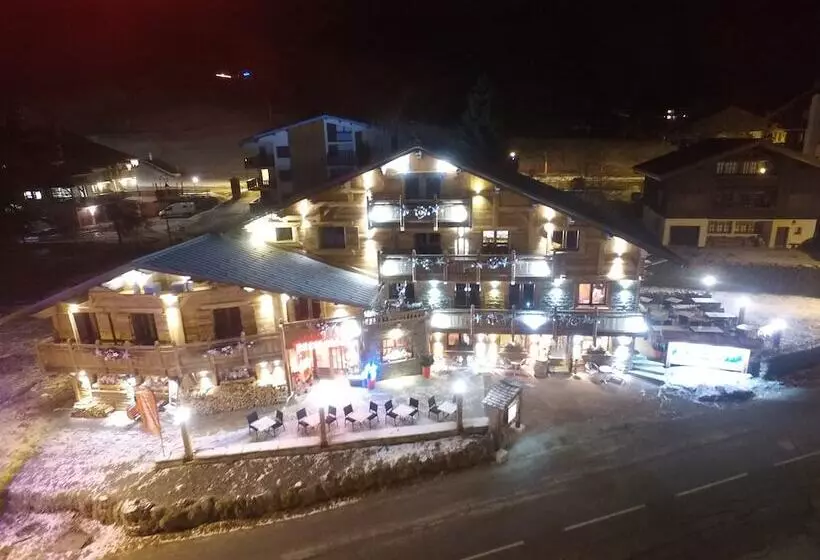 ホテル Chalet Hôtel Du Mont Charvin