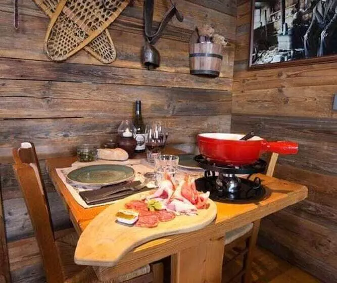 ホテル Chalet Hôtel Du Mont Charvin