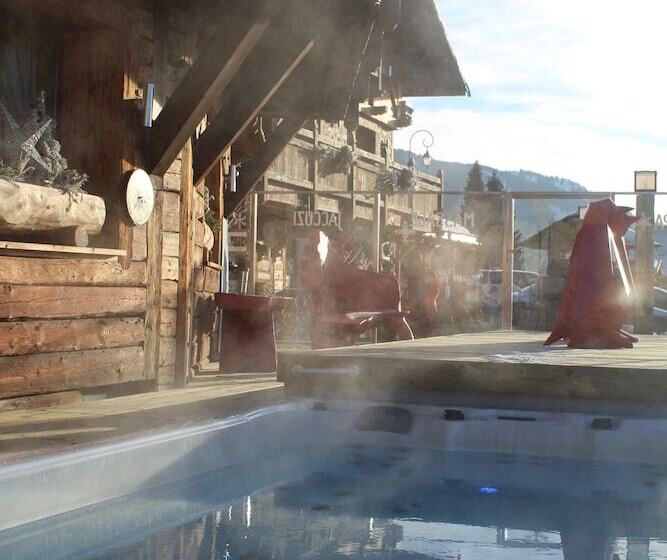 هتل Chalet Hôtel Du Mont Charvin