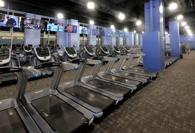 فندق Cozysuites At Showboat