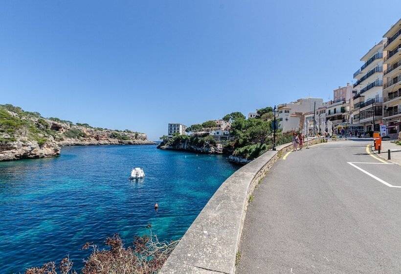 בית מלון כפרי La Marina Cala Figuera