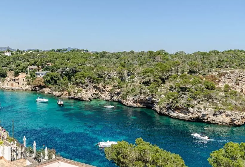 ホテル La Marina Cala Figuera