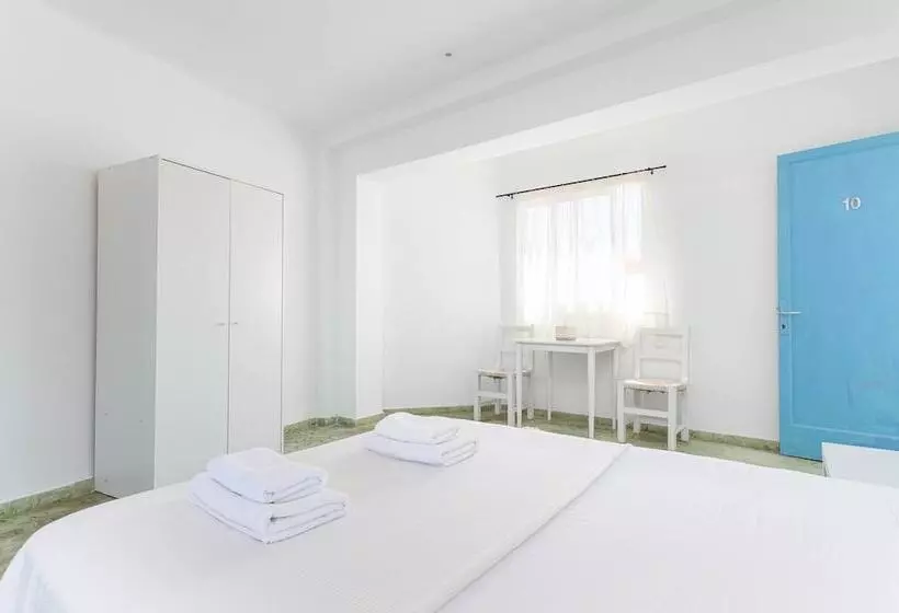 ホテル La Marina Cala Figuera