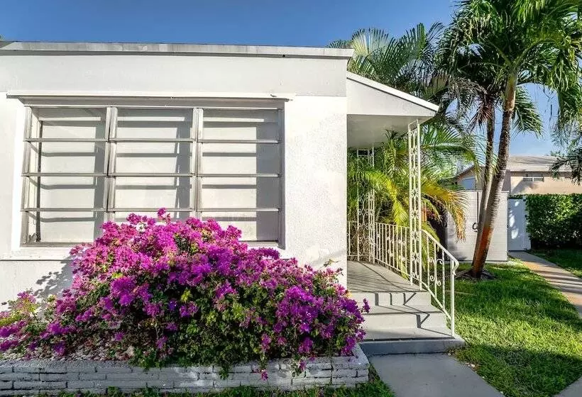 Praia Hotel Hollywood