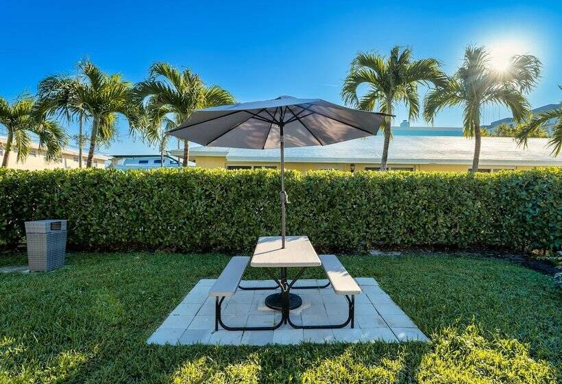 Praia Hotel Hollywood