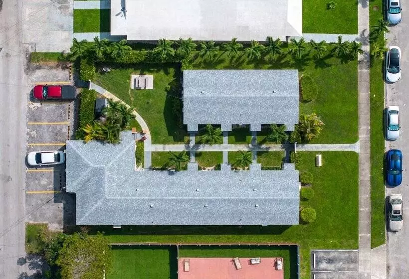 Praia Hotel Hollywood