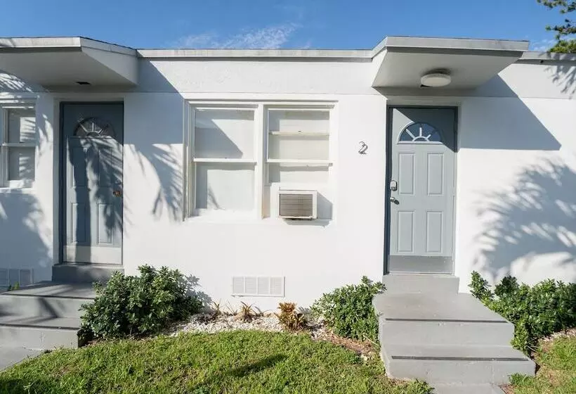 Praia Hotel Hollywood