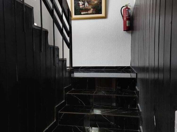 Val Hotel Santamaria Quito