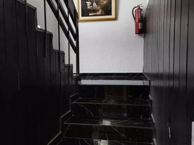 Val Hotel Santamaria Quito