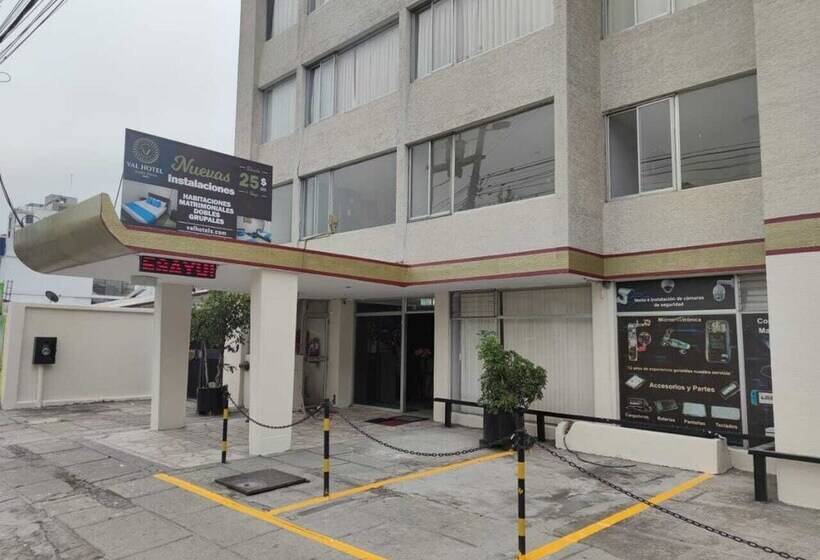 Val Hotel Santamaria Quito