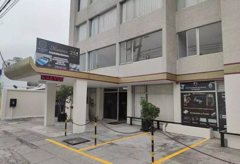 Val Hotel Santamaria Quito