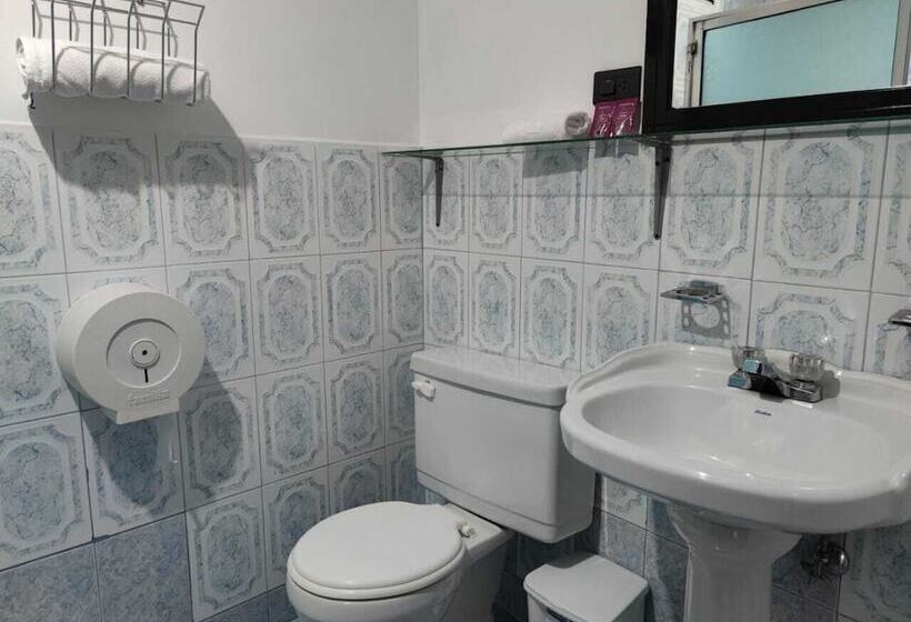 Val Hotel Santamaria Quito