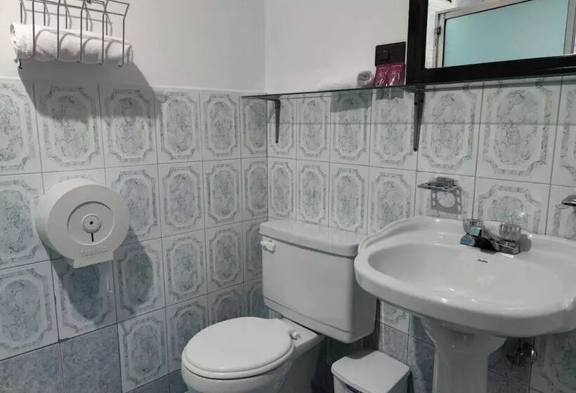 Val Hotel Santamaria Quito