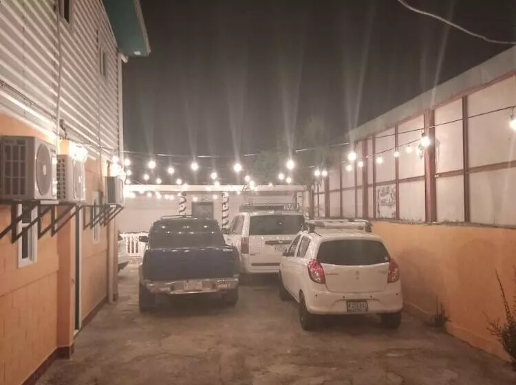 تختخواب و صبحانه Casa Saer