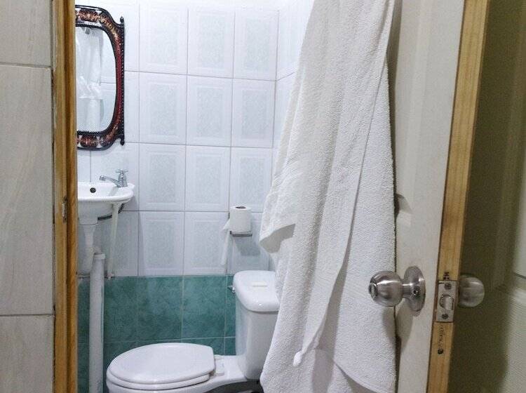 تختخواب و صبحانه Casa Saer