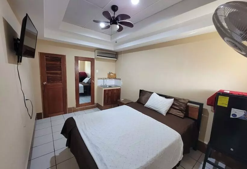 تختخواب و صبحانه Casa Saer