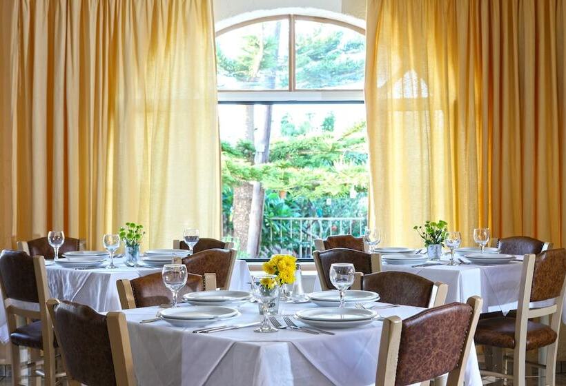 Cosman Hotel Apartments