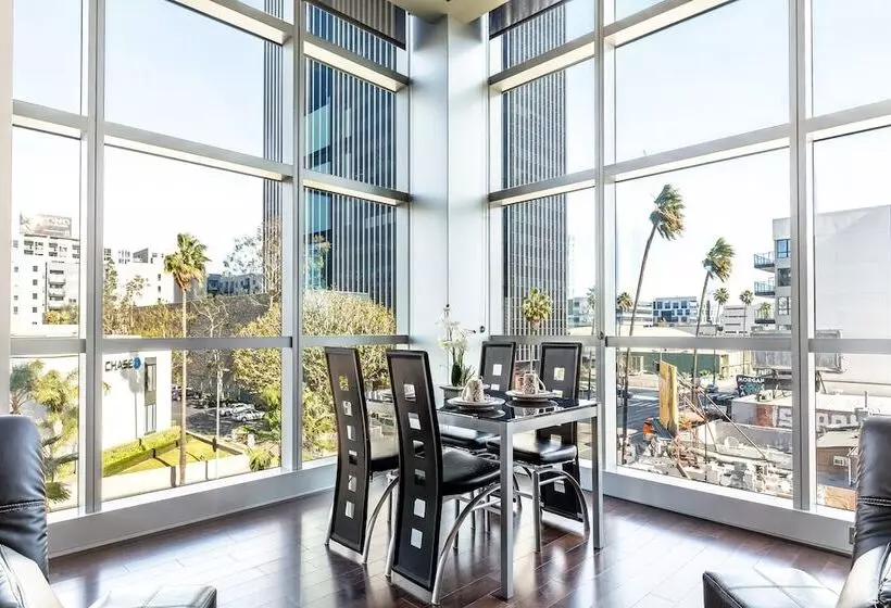 Heaven On Hollywood Furnished Apts   Vine