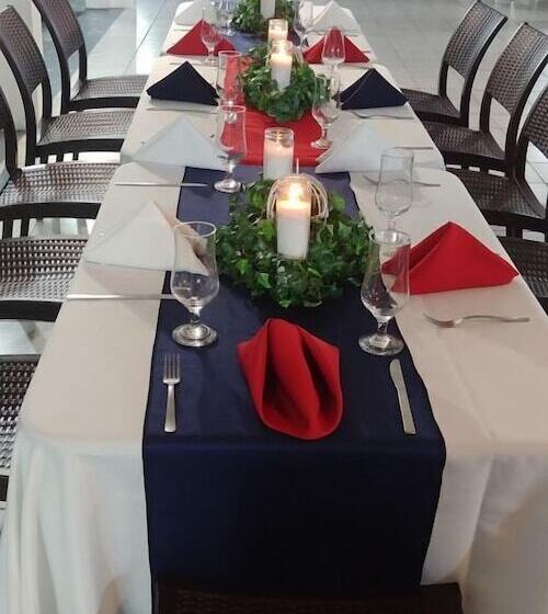 هتل Coral Seas Cliff