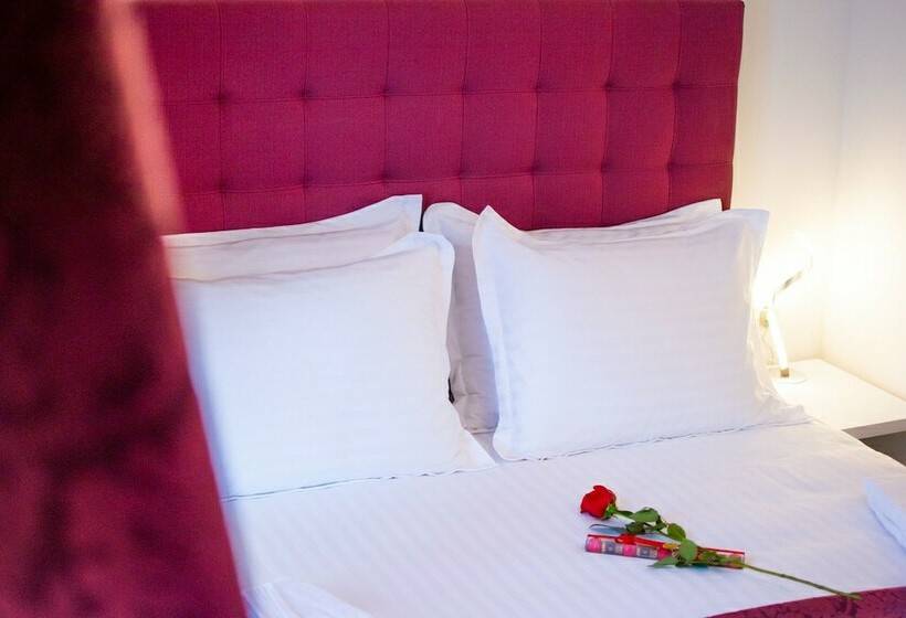 پانسیون Center Luxury Rooms 2