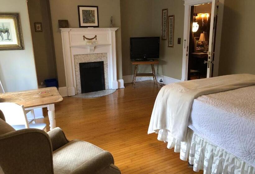 مبيت وإفطار Leaside Manor