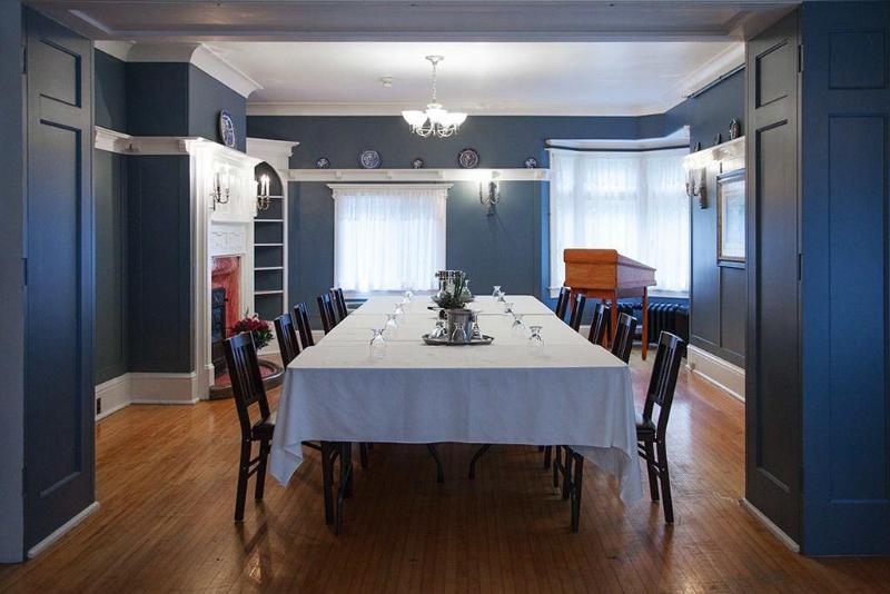 مبيت وإفطار Leaside Manor