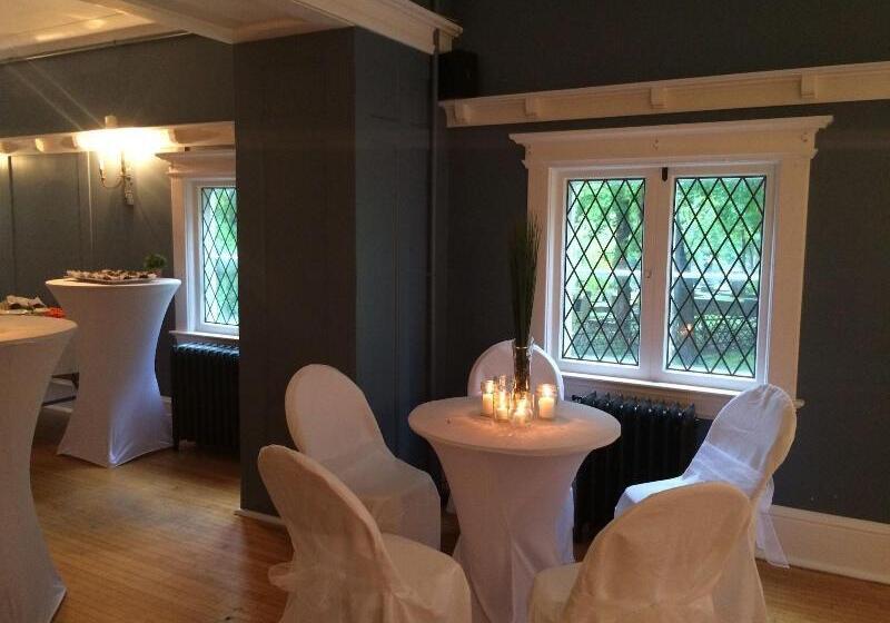 مبيت وإفطار Leaside Manor