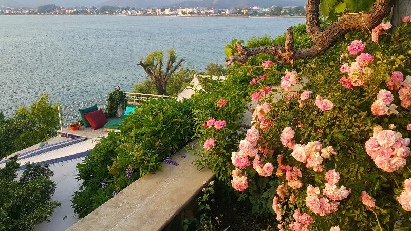 Ece Hotel Sovalye Island