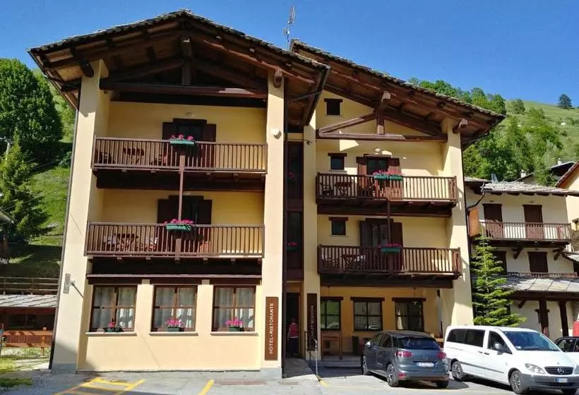 Отель Chalet Seggiovia
