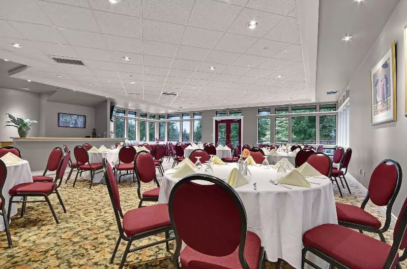 Hotel Crown Isle Resort & Golf Community