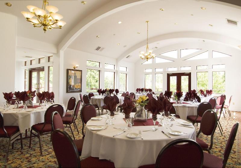 هتل Crown Isle Resort & Golf Community