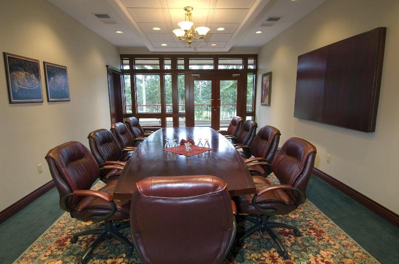 هتل Crown Isle Resort & Golf Community