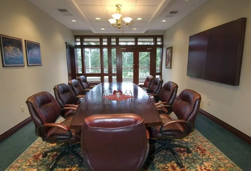 Hotel Crown Isle Resort & Golf Community