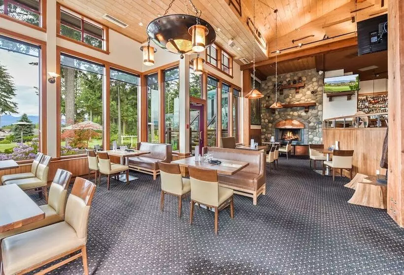 Hotel Crown Isle Resort & Golf Community