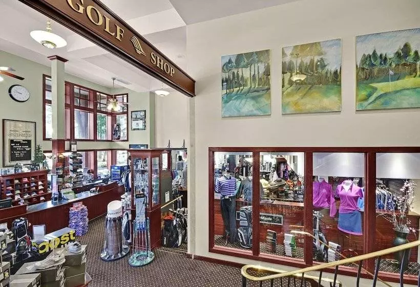 Hotel Crown Isle Resort & Golf Community