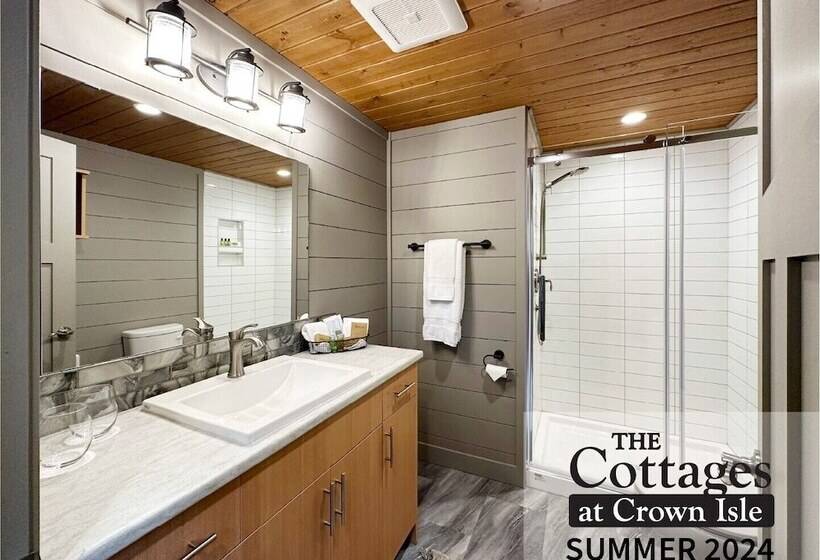 هتل Crown Isle Resort & Golf Community