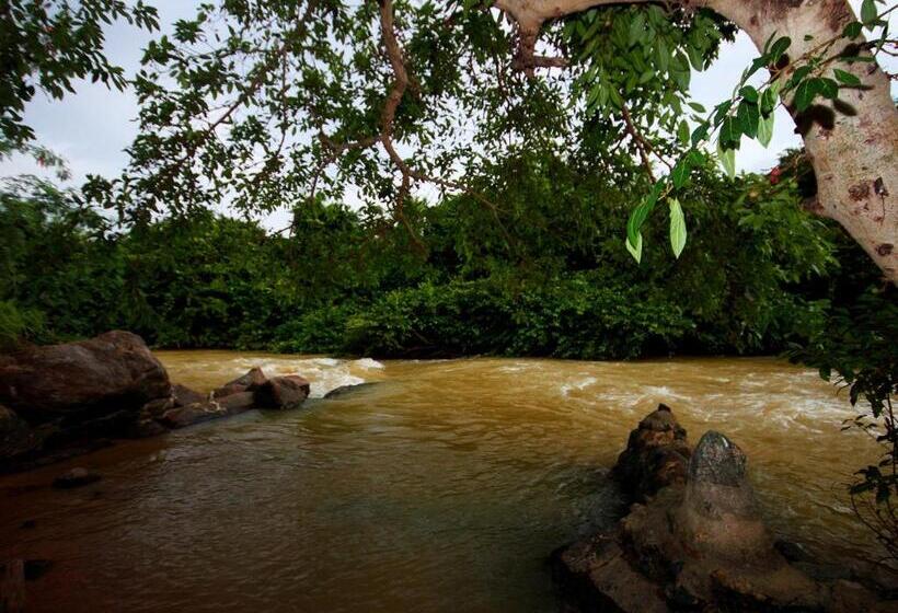 فندق Grand & Gangula