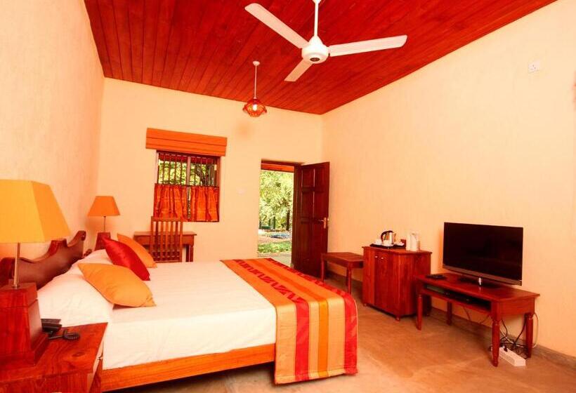 فندق Grand & Gangula