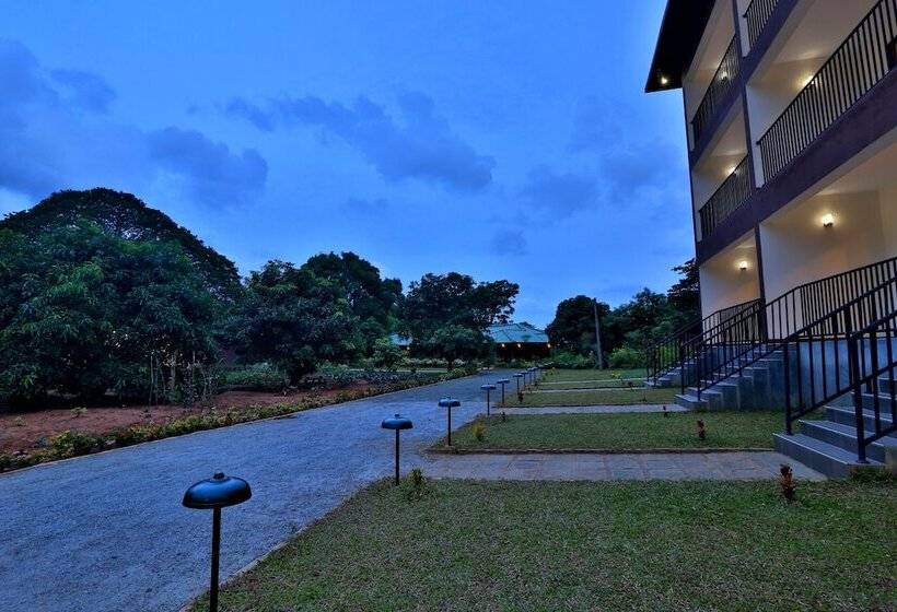 فندق Grand & Gangula